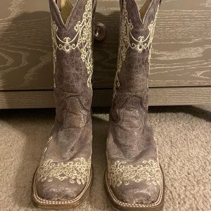 Woman’s Cowboy Boots (square toe “Lisa”)